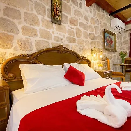 Juliette's Palace