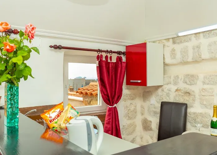 Juliette's Palace