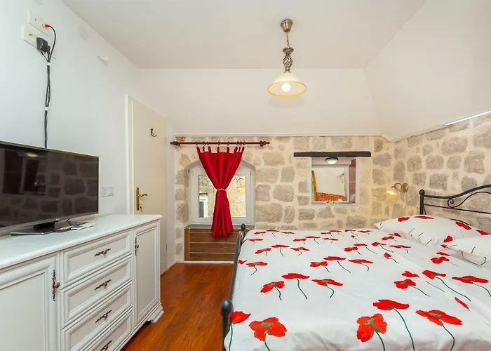 朱丽叶宫殿一室公寓