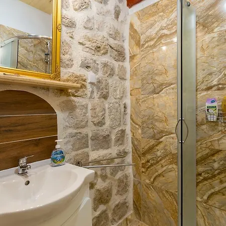 朱丽叶宫殿一室公寓 杜布罗夫尼克